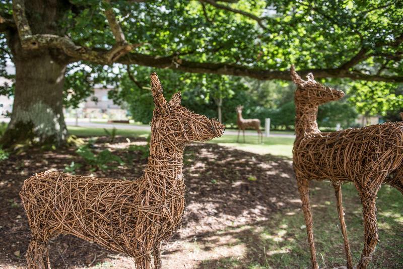 호텔 De Vere Cotswold Water Park