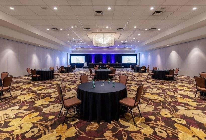 Delta Hotels By Marriott Grand Okanagan Resort