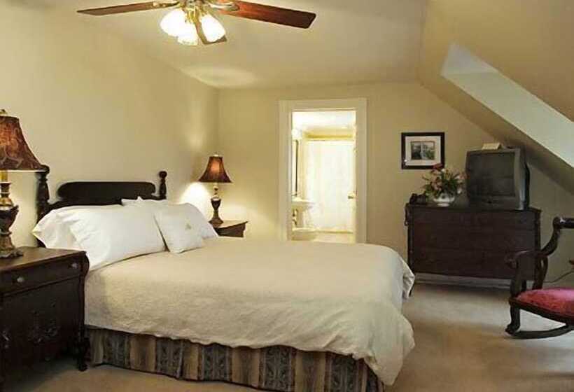 فندق Desbarres Manor Inn