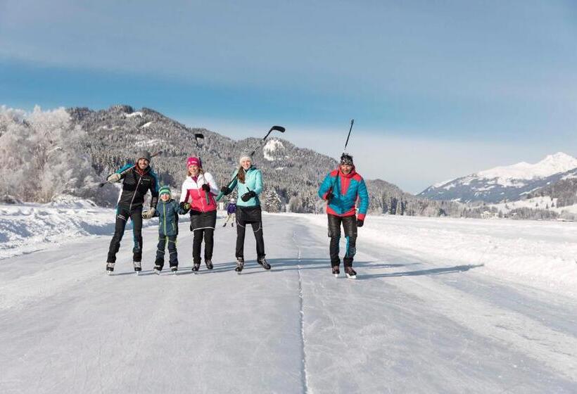 فندق Ferienhof Neusacher Moser