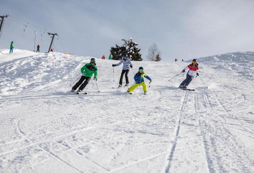 فندق Ferienhof Neusacher Moser