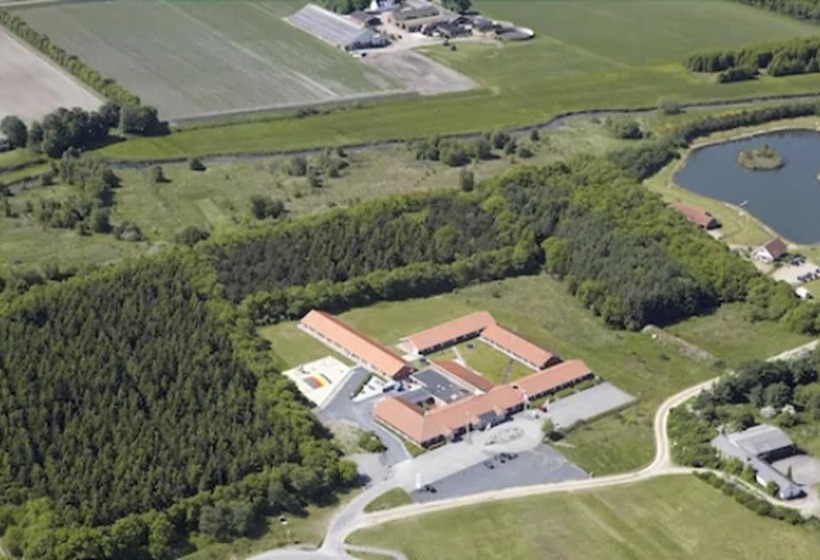 בית מלון כפרי Hedemarken