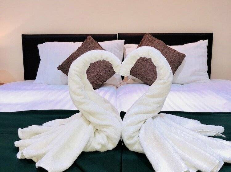 Отель Hill Lodge