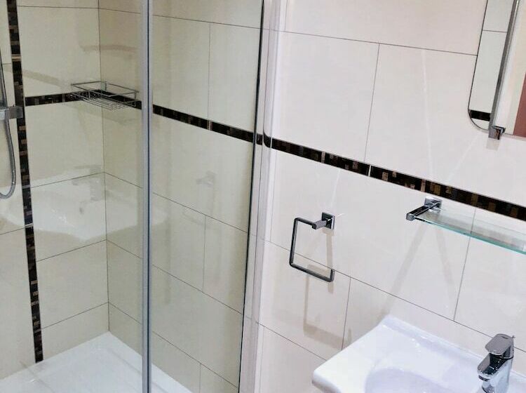 Отель Hill Lodge