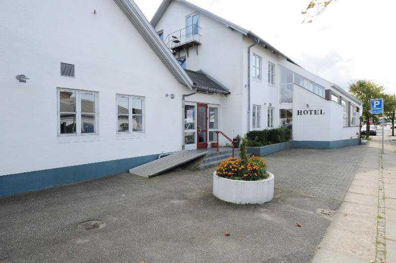 בית מלון כפרי Hjallerup Kro