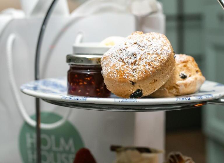 Отель Holm House