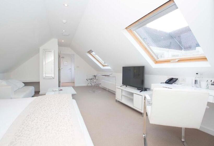 Отель Holm House