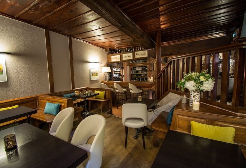 호텔 Hôtel De La Couronne