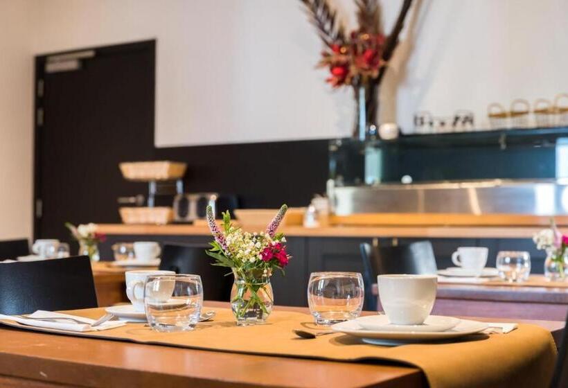 Отель Hôtel Mosa