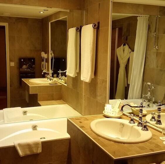 호텔 Demeures & Châteaux   Hôtel Greuze & Spa Tournus