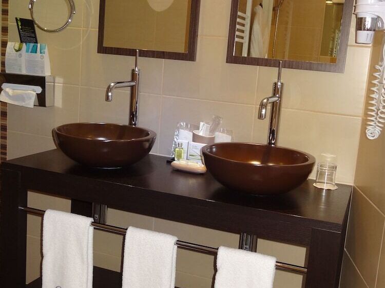 호텔 Demeures & Châteaux   Hôtel Greuze & Spa Tournus