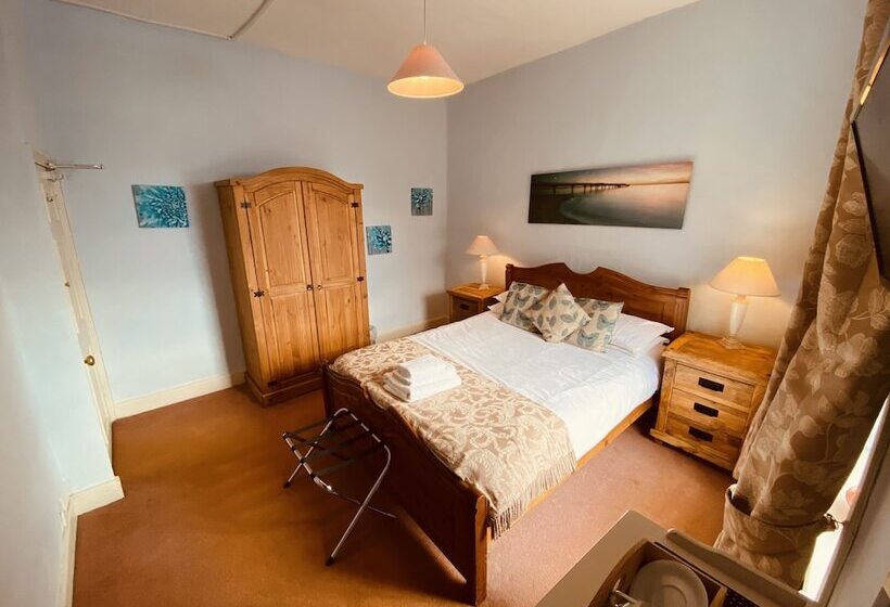 Отель Kings Head