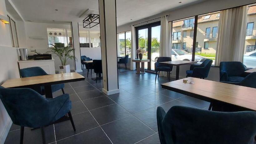 Отель La Cascada