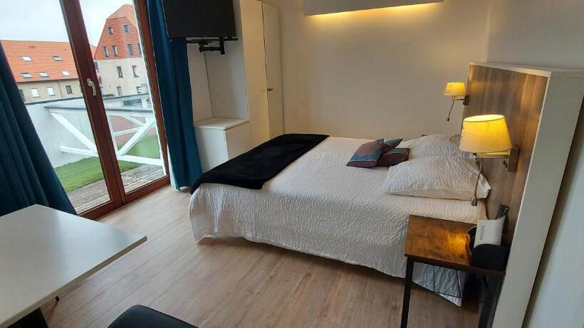 Отель La Cascada