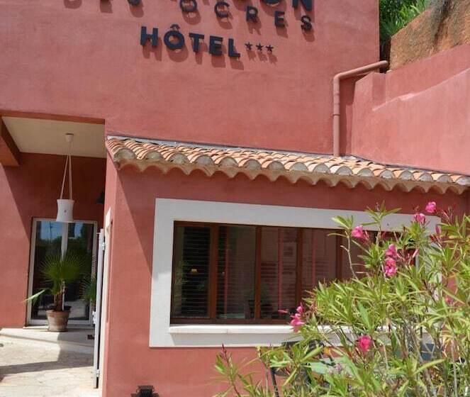 ホテル La Maison Des Ocres   Provence