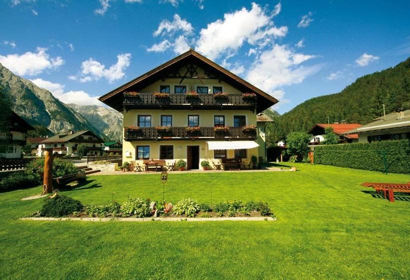 Отель Landhaus Gemsenblick