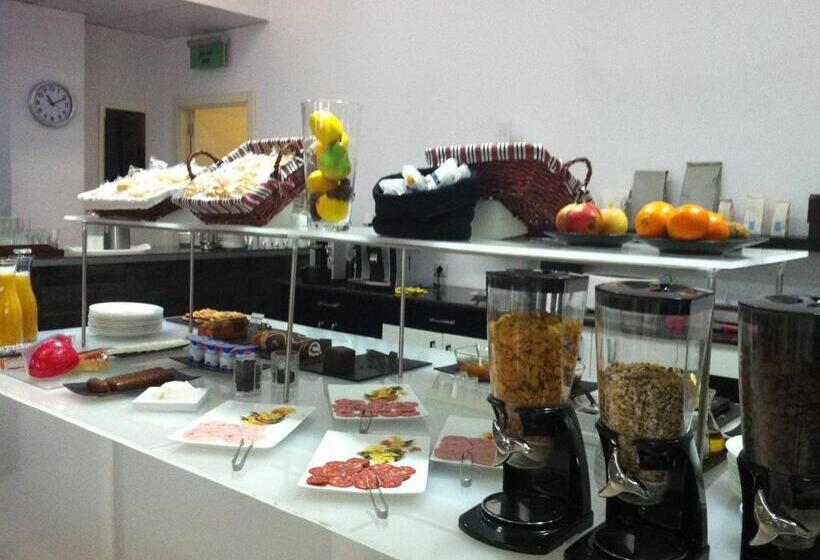 Отель Nap Oviedo