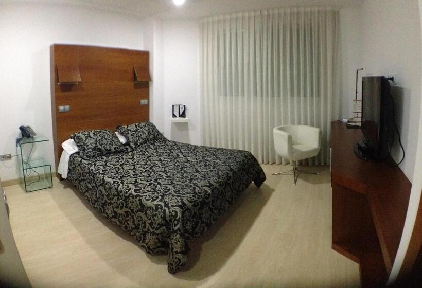 Отель Nap Oviedo