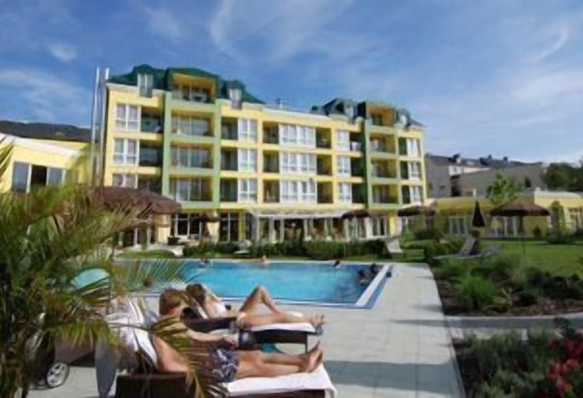 בית מלון כפרי Park