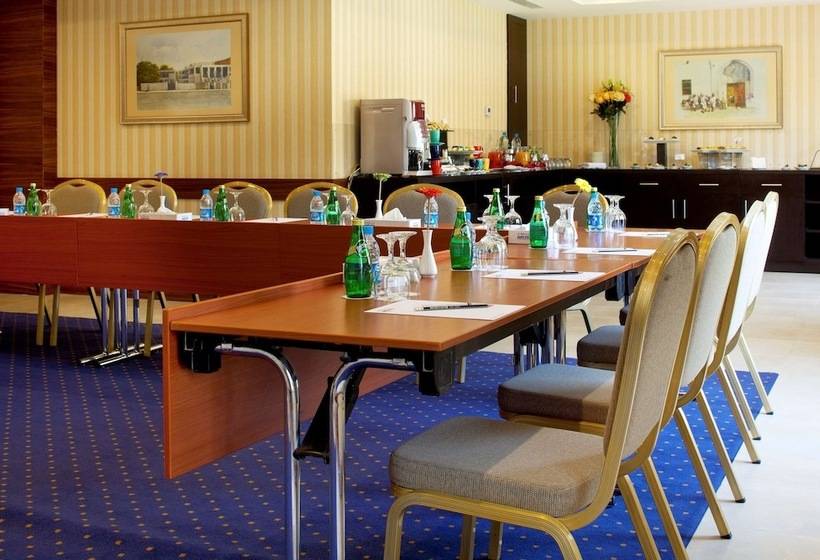 فندق Park Inn By Radisson Al Khobar