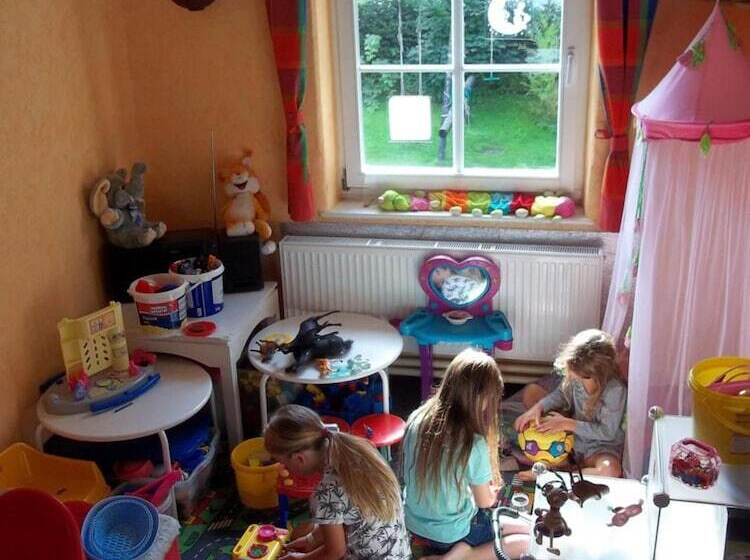 فندق Pension Familia