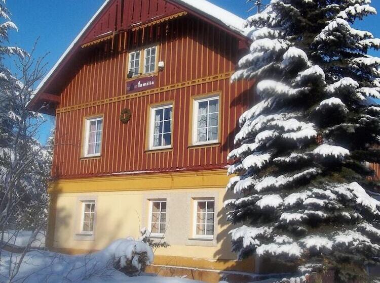 호텔 Pension Familia