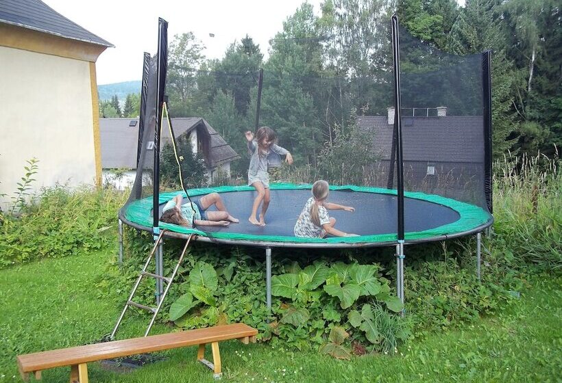 فندق Pension Familia