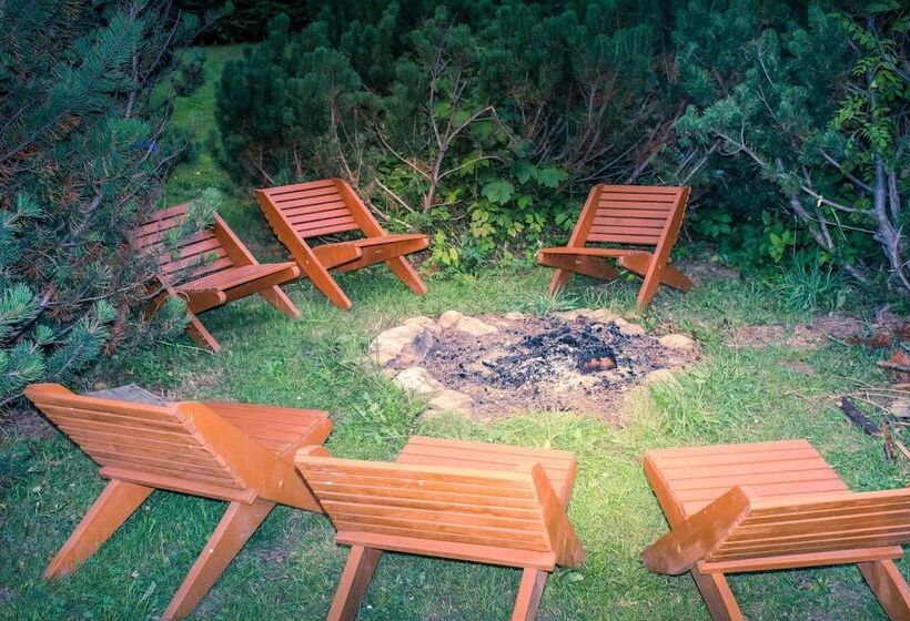 فندق Pension Familia