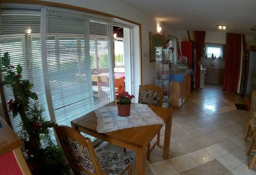 فندق Plitvice Pension Perisic