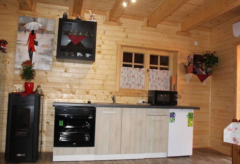 בית מלון כפרי Plitvice Pension Perisic