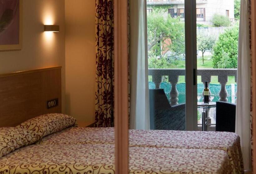 هتل Pontus Veteris