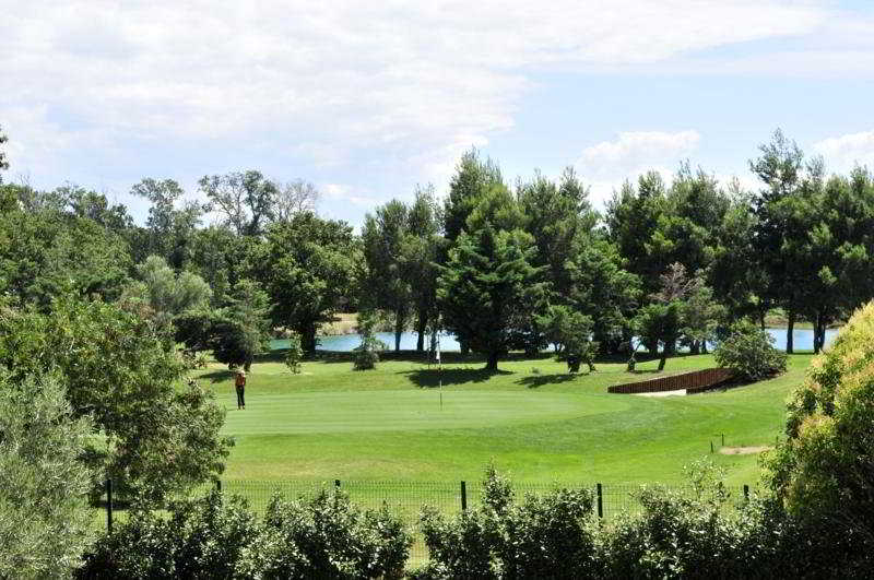 Residhotel Golf Grand Avignon