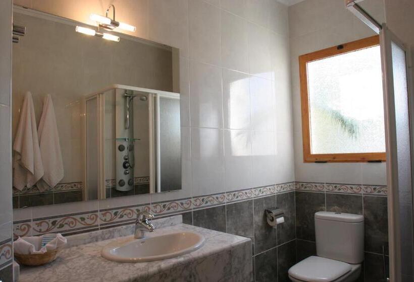 فندق Restaurante Casa Julia