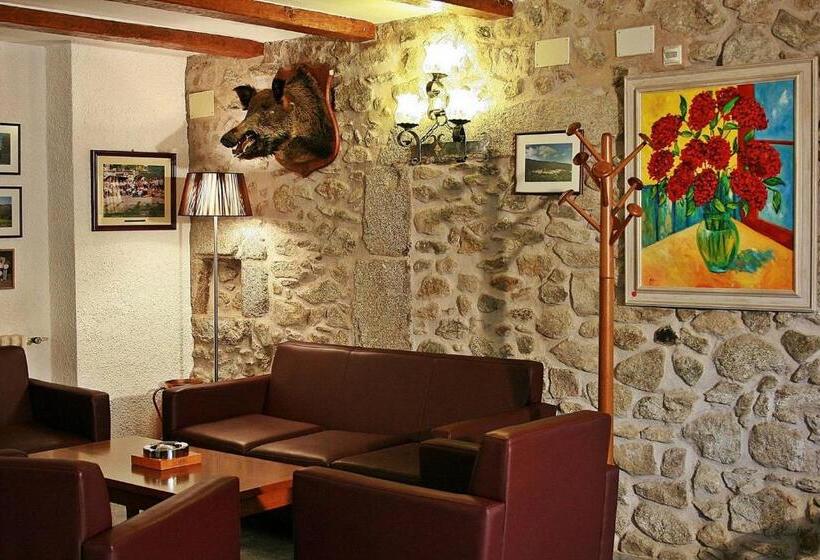 هتل Restaurante La Quadra