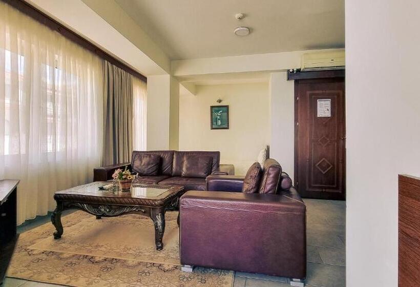 Royal View Hotel And Spa