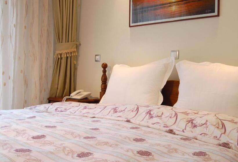 Royal View Hotel And Spa