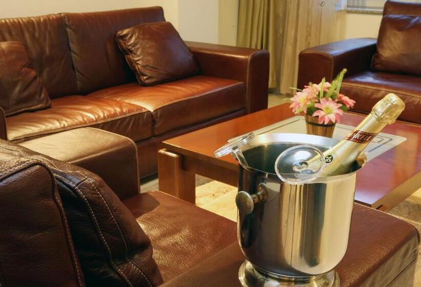 Royal View Hotel And Spa