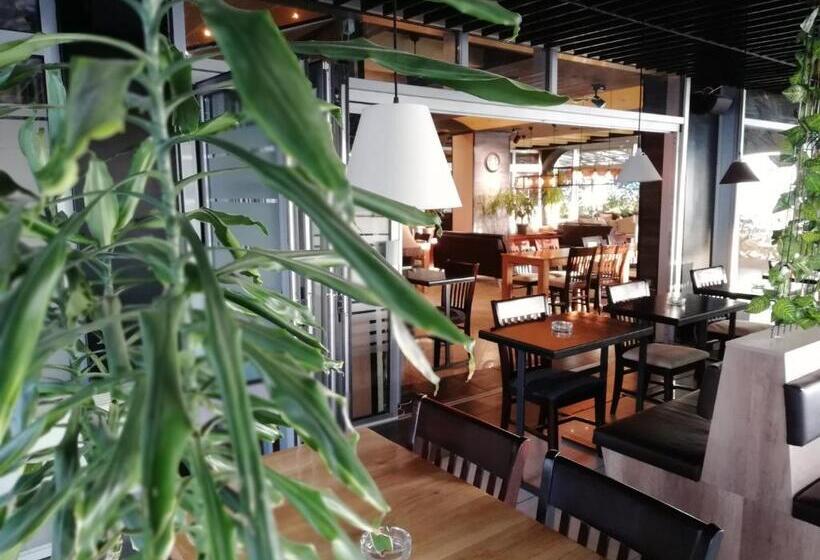 Royal View Hotel And Spa