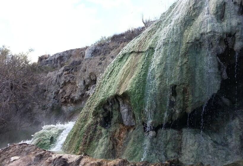 בית מלון כפרי Cuevas Almagruz