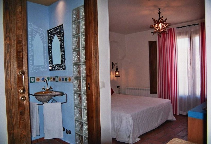 فندق ريفى Los Espinares