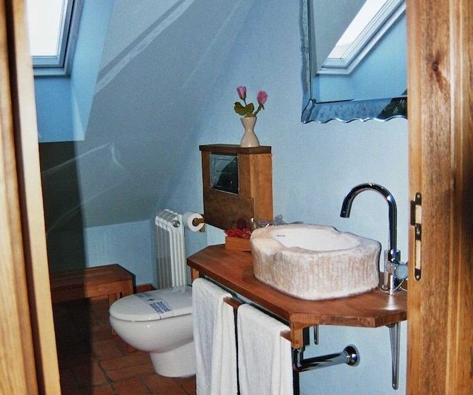 فندق ريفى Los Espinares