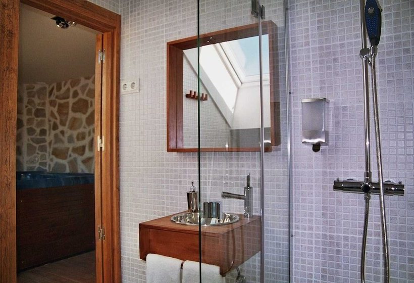 فندق ريفى Los Espinares