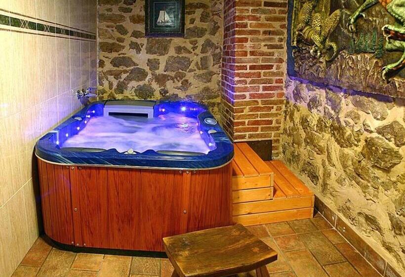 هتل روستایی Luna Del Valle