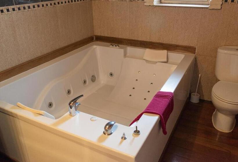 هتل روستایی Luna Del Valle