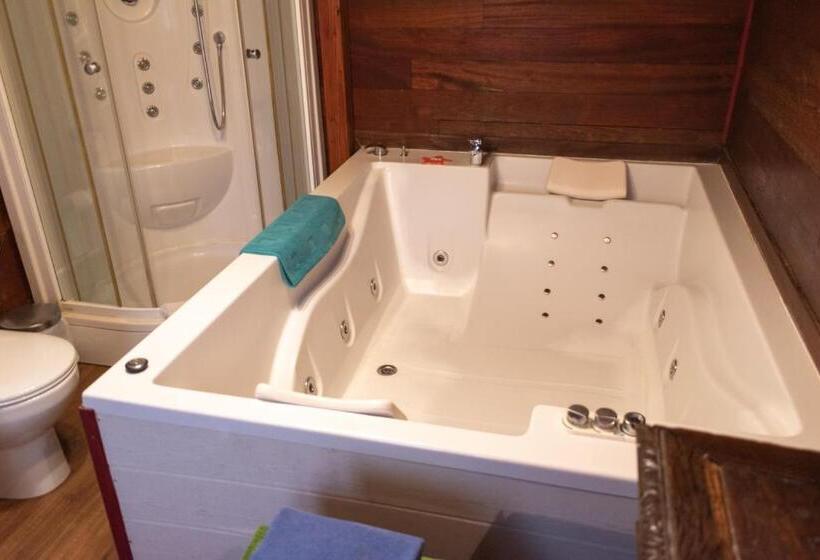 هتل روستایی Luna Del Valle