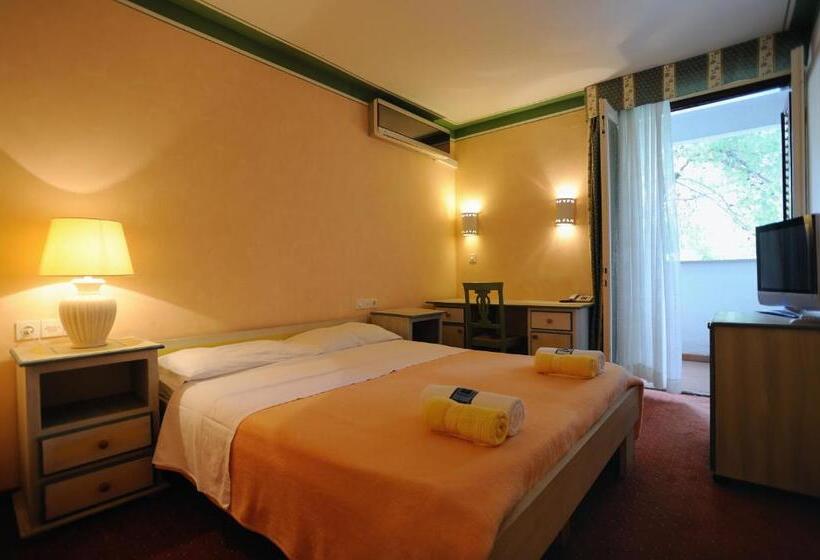 בית מלון כפרי Solitudo