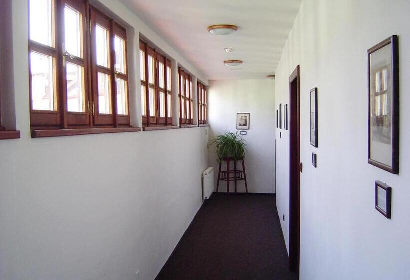 Отель St Florian