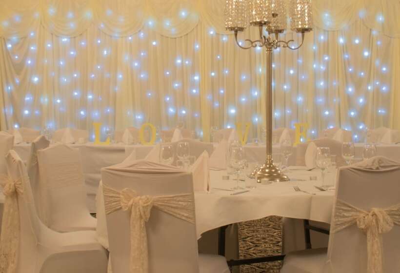 Strawberry Bank Hotel, Nec