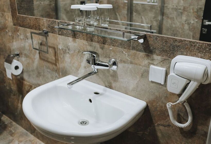 هتل Sumski Feneri