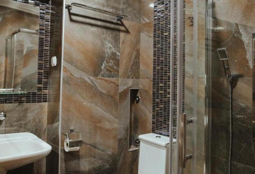 هتل Sumski Feneri